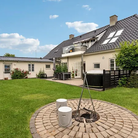 2 Bedroom Awesome In